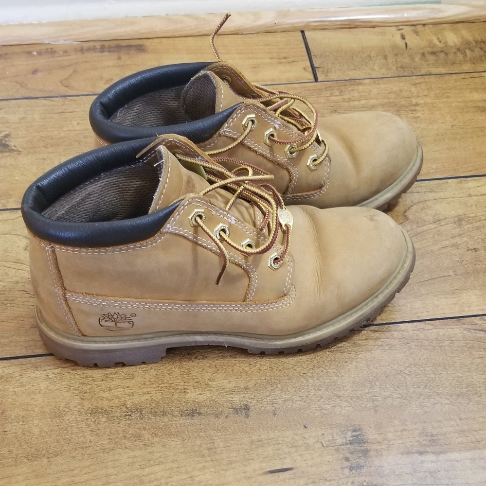 Short Timberland boots